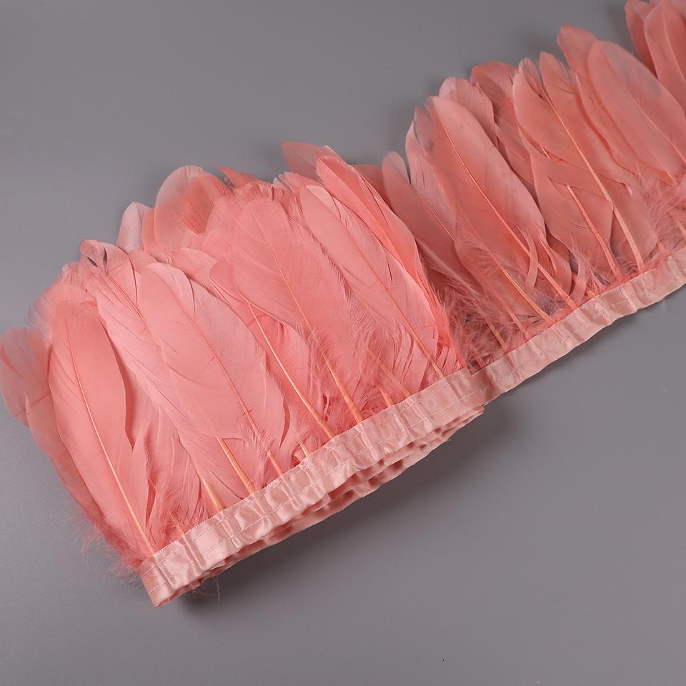 Dekoracyjne pióra gęsie na taśmie do robótek ręcznych, dekoracji karnawałowych, frędzle do ubrań, sukienek, szycia, sztuki i rzemiosła