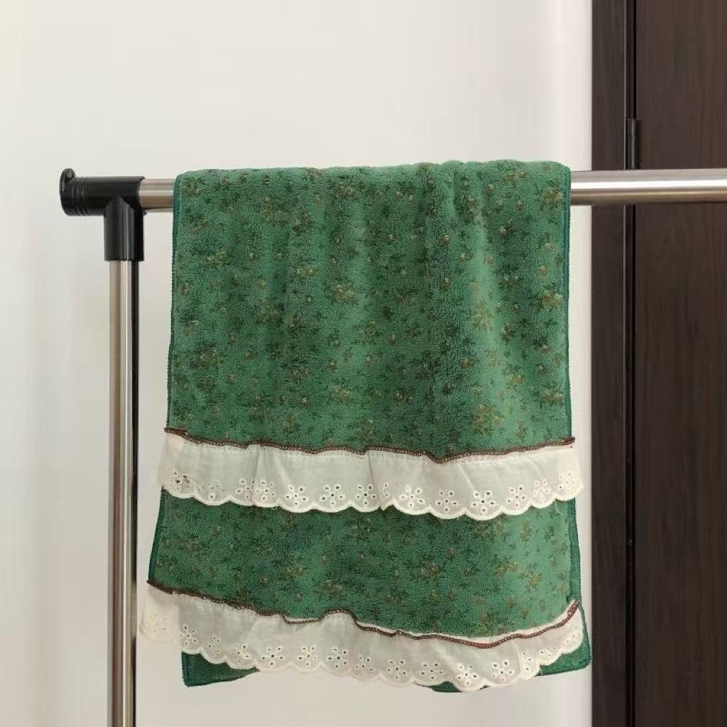 2025 Французский цветочный пасторальный кружевной принт Мягкий впитывающий набор лицевых полотенец Lace Floral Towel 75x35cm