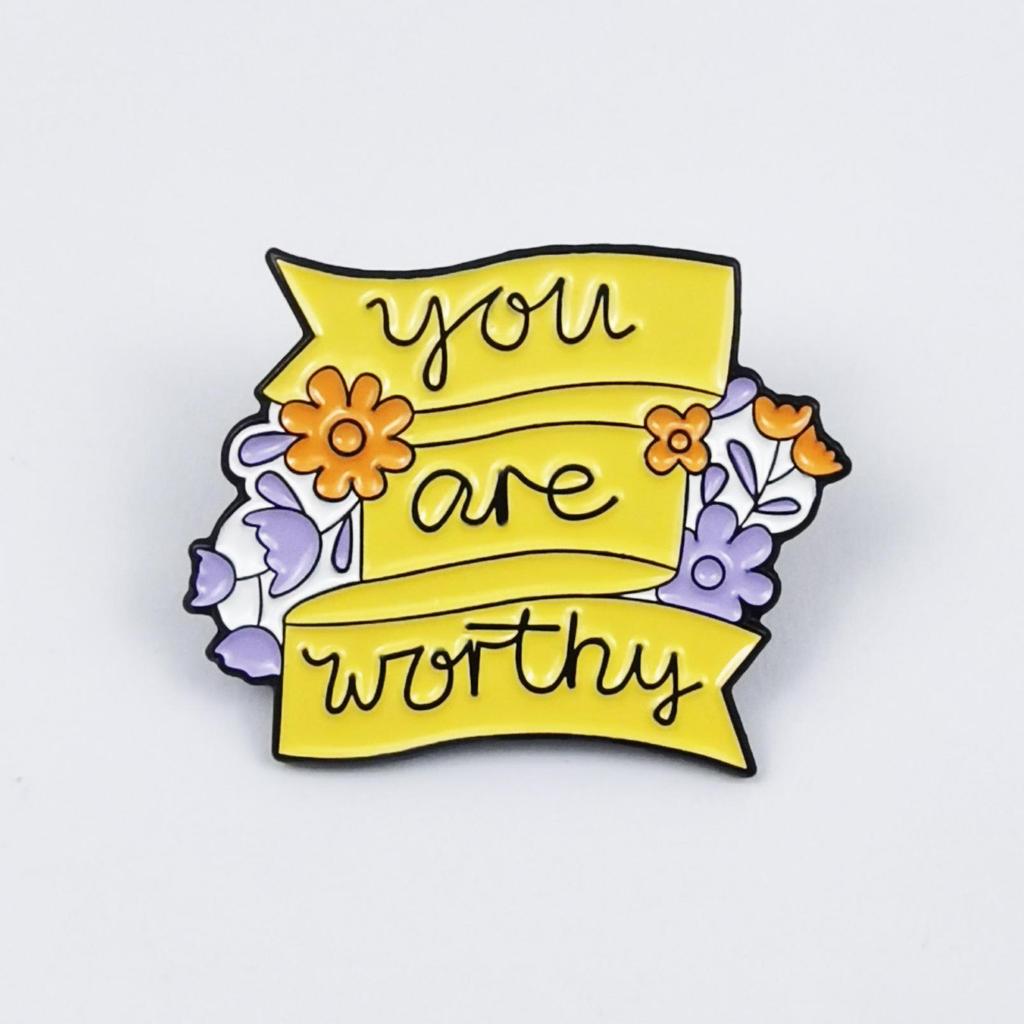 Classic English Quotes Brooch: Simple Geometric Badge for Clothing and Bags