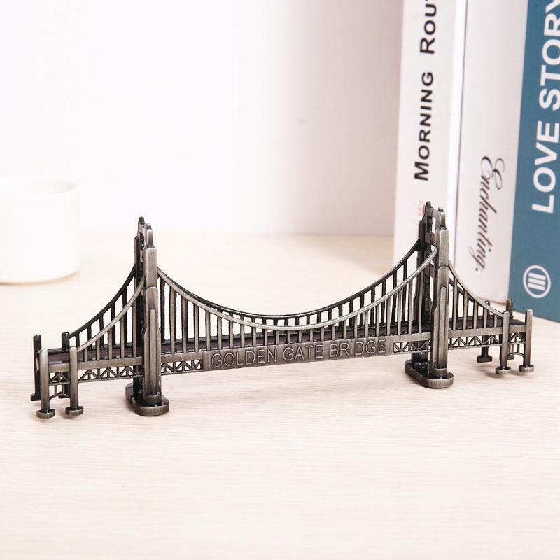 

San Francisco Golden Gate Bridge Metal Model Souvenir - Architectural Craft Decoration Small
