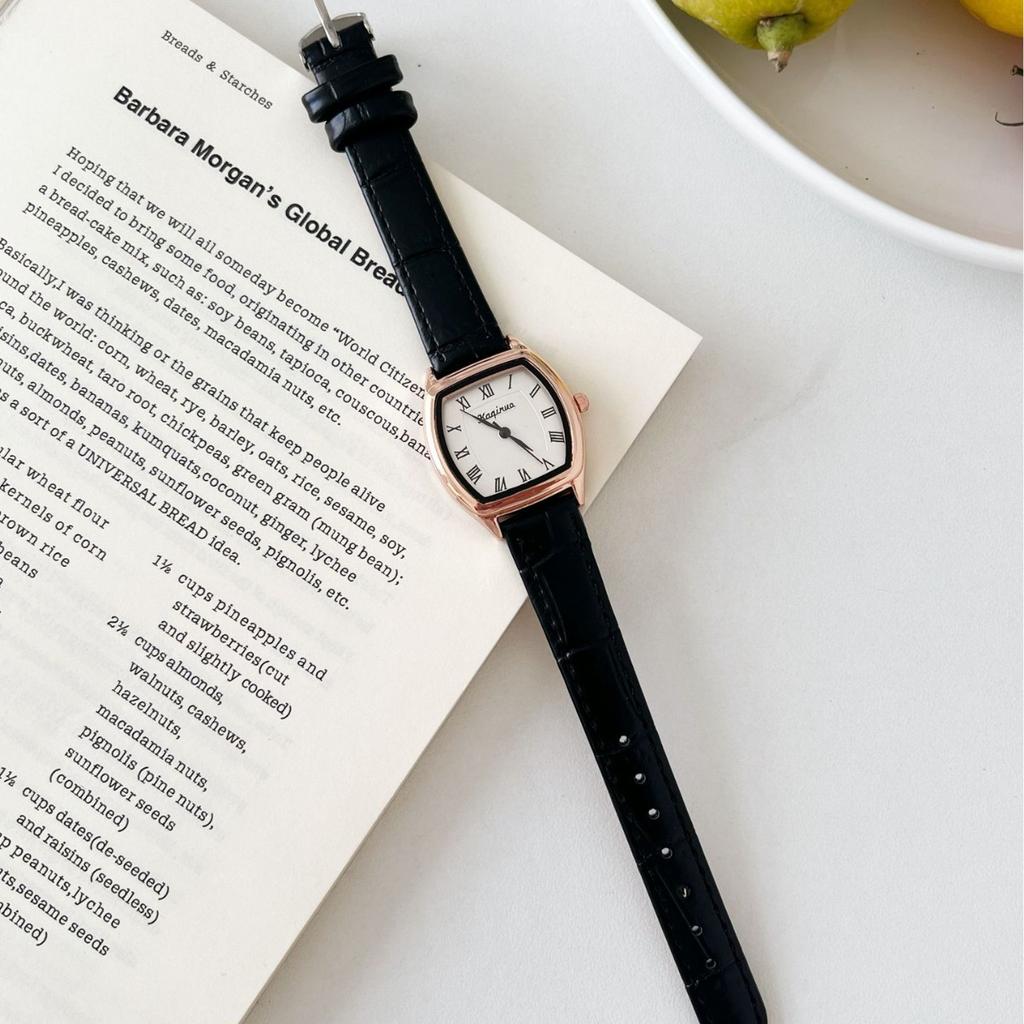 Watch Female Simple Temperament Wind Junior High School High School Student Retro Literary Digital Small Dial Versatile Quartz Watch