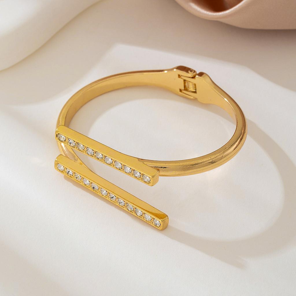 Creative Bracelet and Ring Set