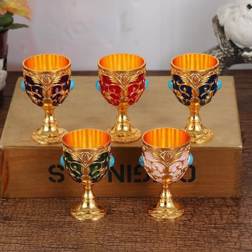 1pc Diamond-encrusted Metal Chalice Goblet Embossed Goblet Bars Restaurants Home Decor