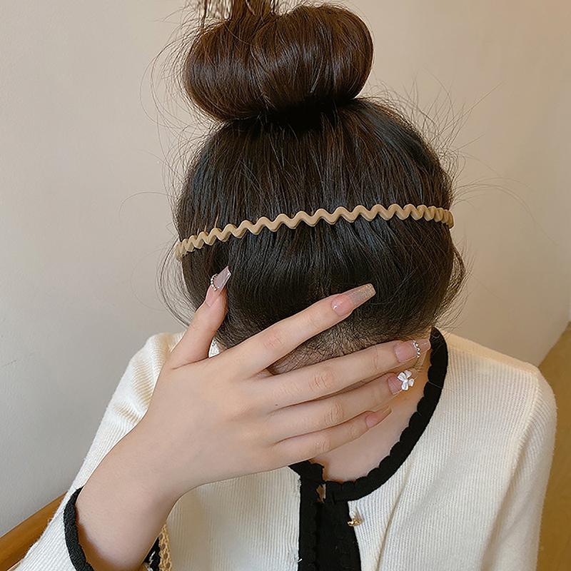 2023  Female Headwear For Broken Hair Card Head Hoop With Teeth Frosted Braid Headband Non-Slip Hairband Casual Headband