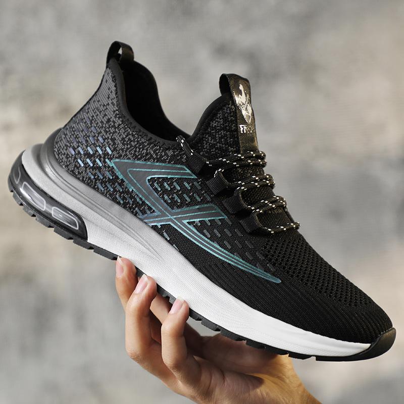 Men's shoes summer new fashion fly-woven casual sports shoes men's mesh breathable and comfortable travel lightweight running shoes