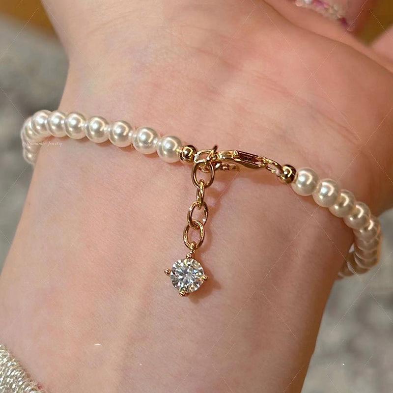 Classic retro exquisite High quality white pearl bracelet for women light luxury new in bangles layering style party