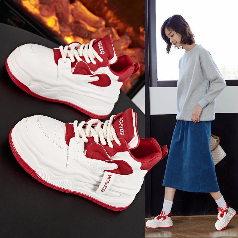 Fashion 2024 Spring Fashion New Versatile Inner Heightening Casual White Shoes Thick-soled Sports Shoes Shoes for Women Sneakers