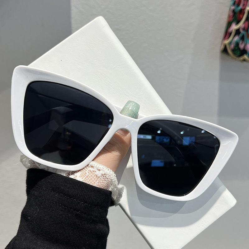 Trendy Cat Eye Sunglasses for Women/Men Retro Square Sun Glasses New UV400 Protection Eyewear Summer Shades Fashion Glasses