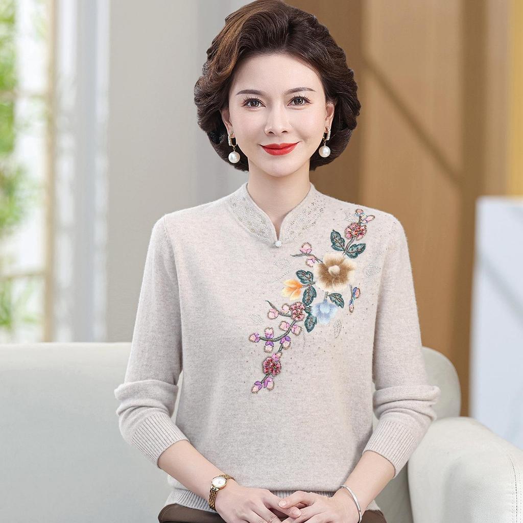 Elegant Embroidered Wool Qipao Collar Sweater for Autumn/Winter