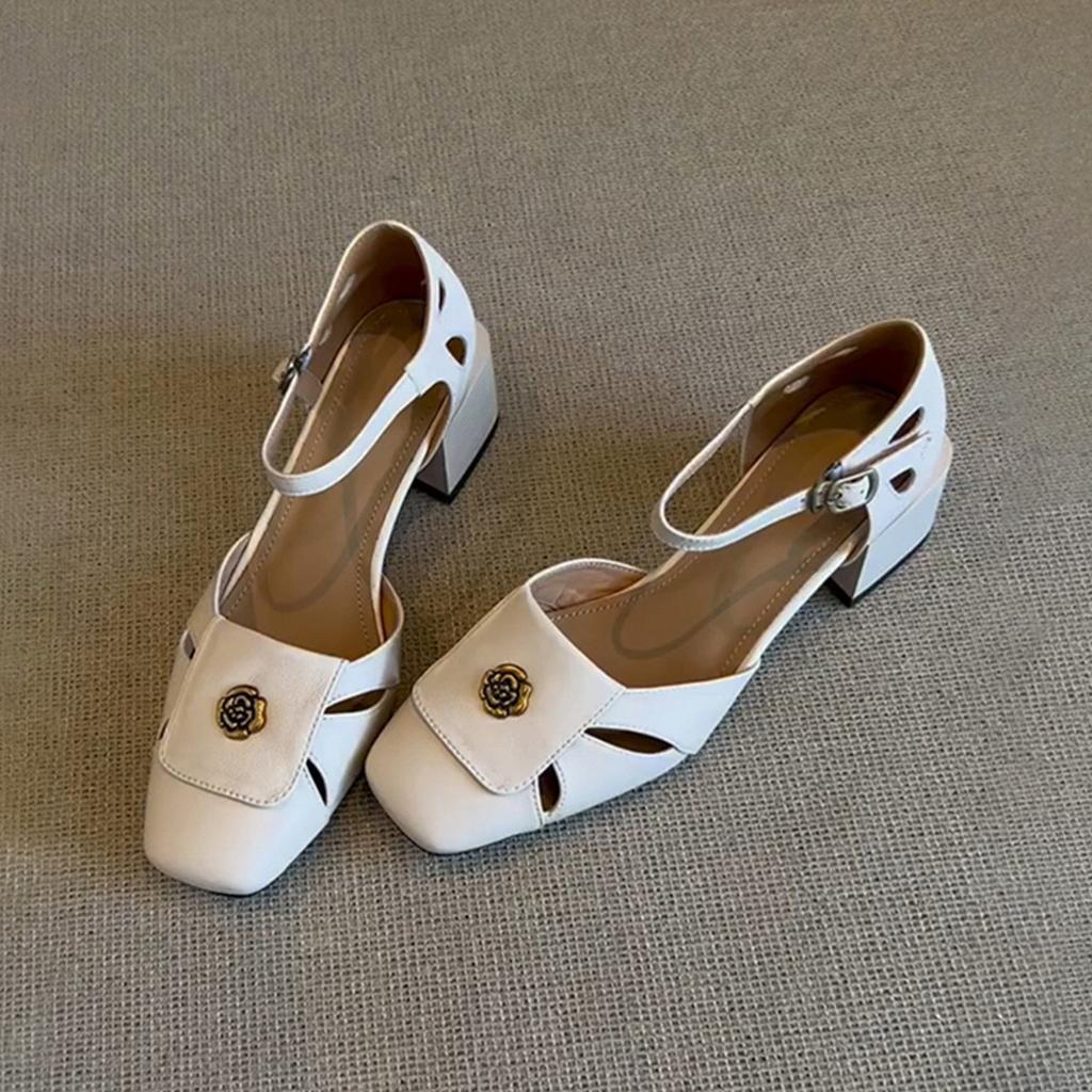 French Hollow Breathable Sandals Women's Camellia One-word Buckle Square Head Hollow Bag Head Single Shoes