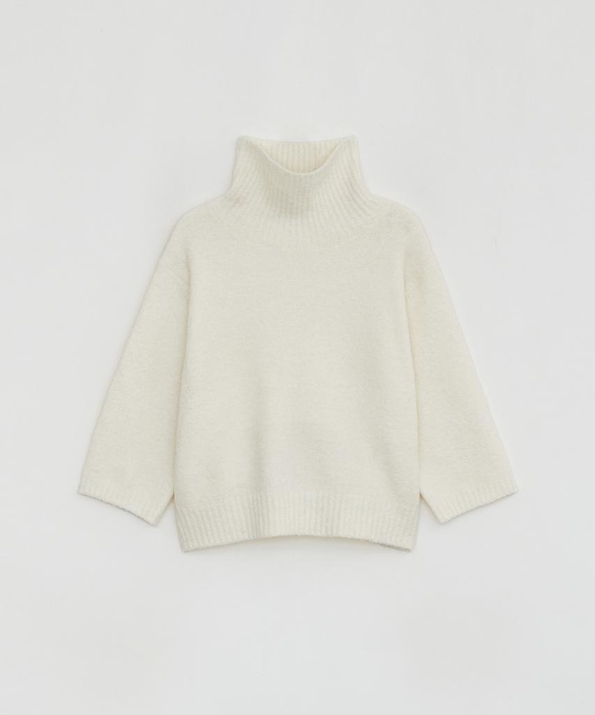 Loutaideu Boucle Turtleneck Knit [Ivory]