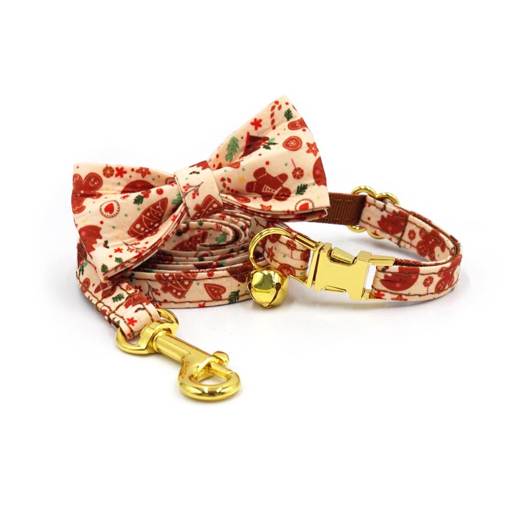 Adjustable Christmas Cat Collar with Cute Bell and Engraved Design