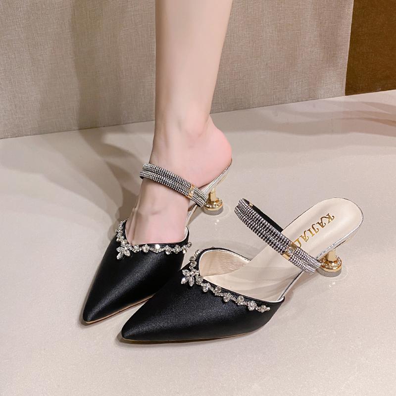 Fashion Luxury Silver Crystal Slip On Mules Women 2025 Summer Sexy Pointed Toe Medium Heel Sandals Fashion Back Strap Dress Party Shoes