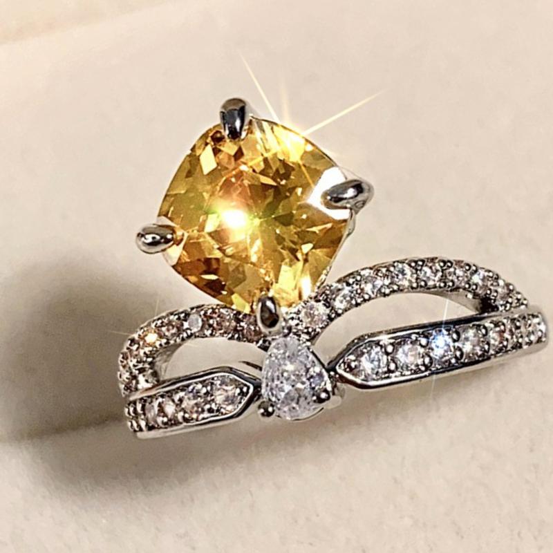 New Elegant Yellow Cubic Zirconia Women Rings Luxury Wedding Anniversary Party Lady's  Accessories Bright Fashion Jewelry