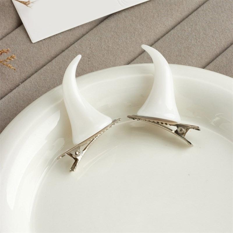 Goth Bull Horn Shape Hairpin for Woman Carnivals Halloween Role Play Hair Clip