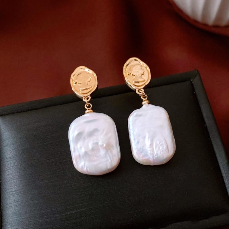 Elegant Freshwater Pearls Earrings for Women Craft In Sturdy Copper Materials Comfortable Designs for Any Occasion