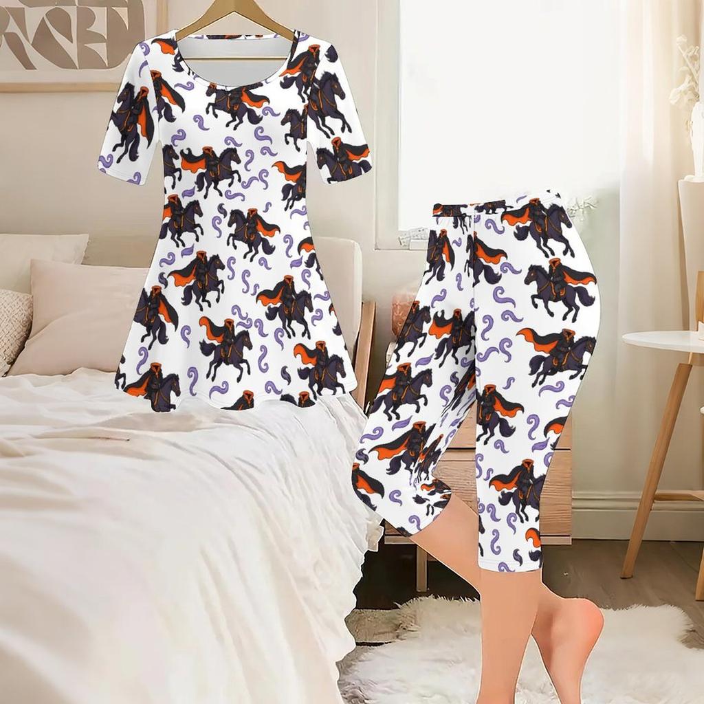Women Plus Size Printed Round Neck Short Sleeve Flared Top Capri Pants Two Piece Loungewear Set