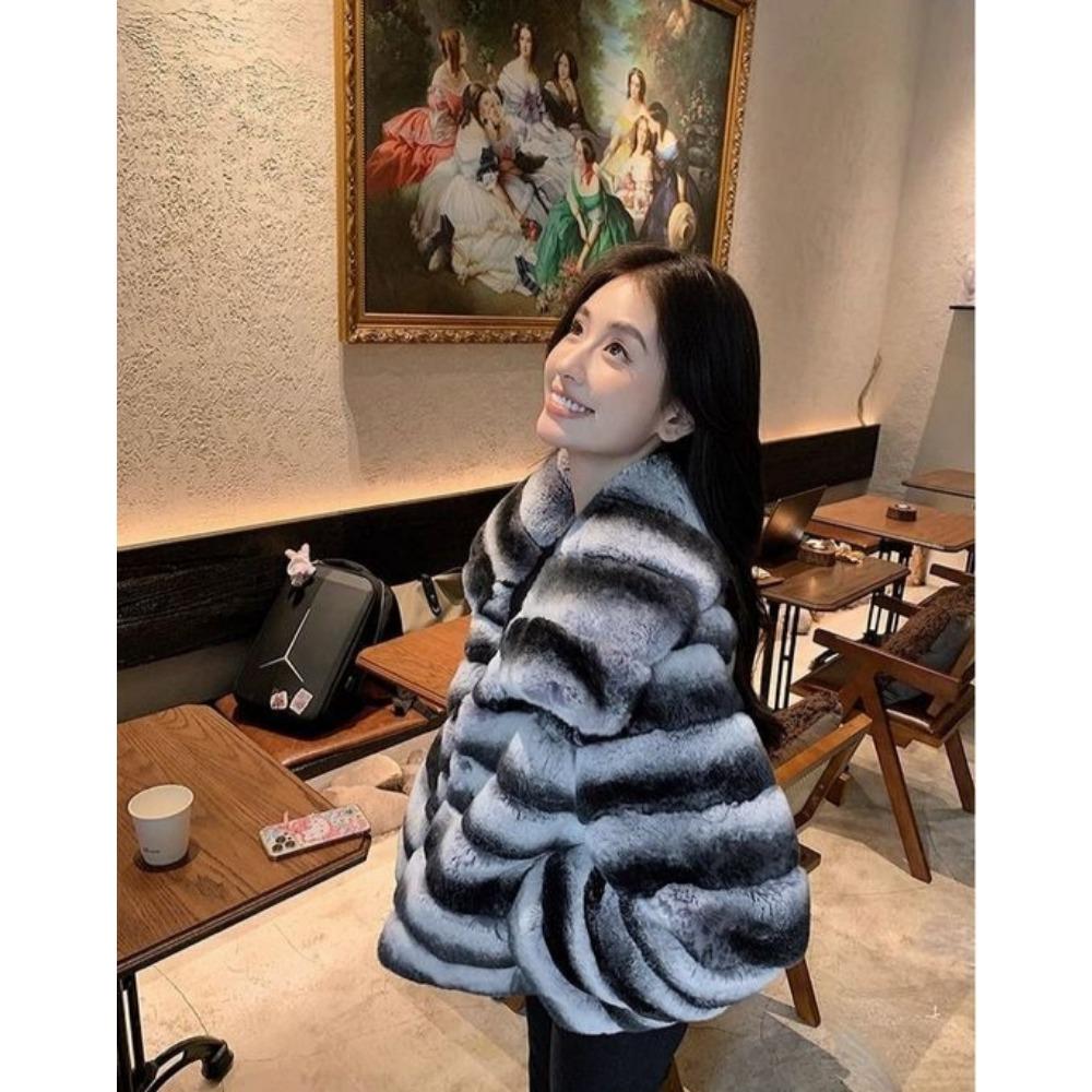 Winter New High-end Fashionable Lady Fur Imitation Rex Rabbit Fur Chinchilla Lapel Fur Coat Short Style Women