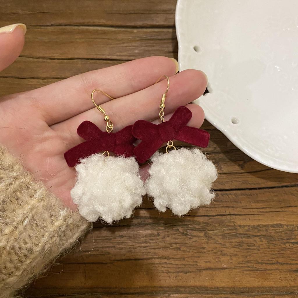 2024 D Retro Wine Red Velvet Rose Pearl Earrings: Hong Kong Style, Autumn/Winter Trend