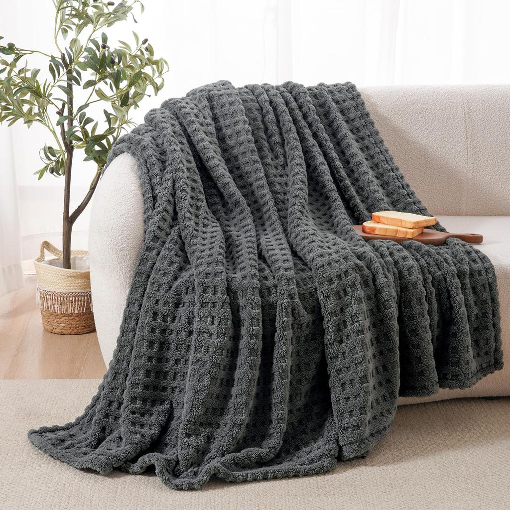 Faux Rabbit Plush Blanket Thick Soft Nap Throw Quilt Double Layer Grid Pattern for Students Home Bed