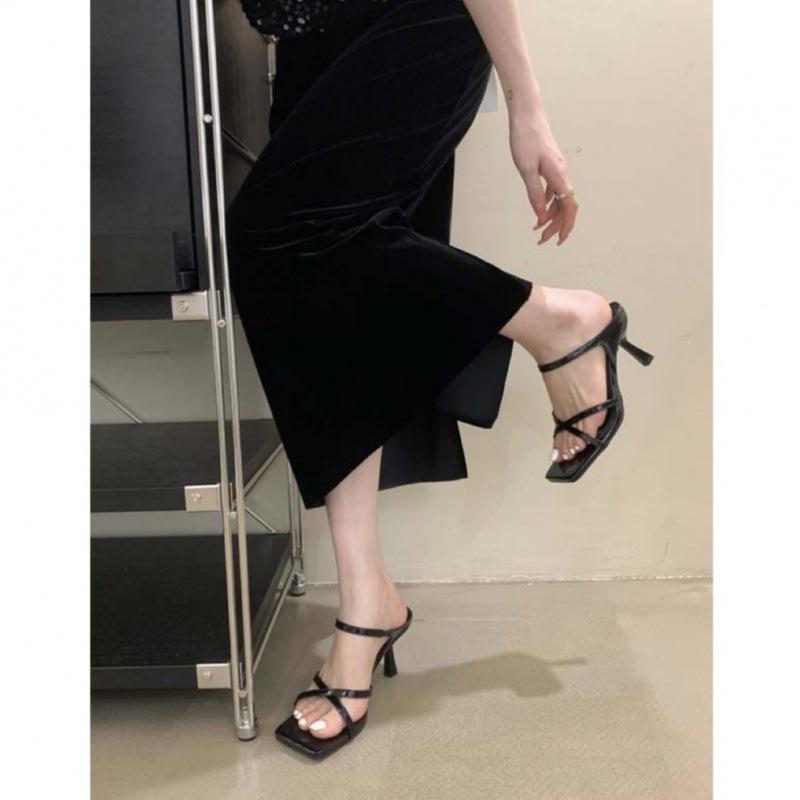 2025 spring and autumn new French temperament thin heel cool slippers fashion Internet celebrity square head high heel sandals women