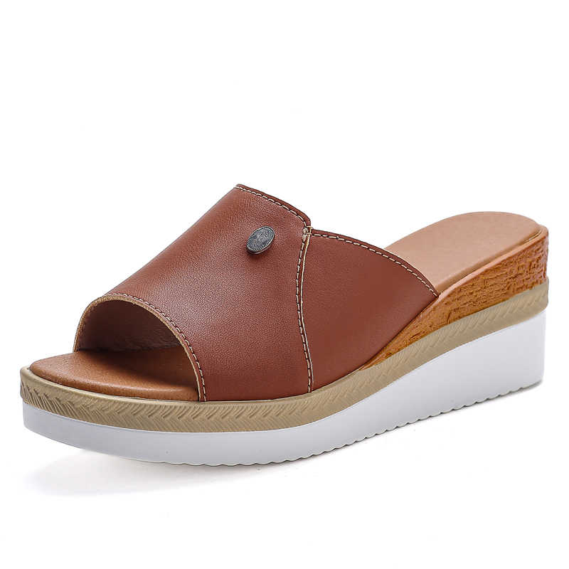 Fashion Autumn-spring Legitimate Leather Women Flats Ladies Summer Slippers Shoes Designer Sandals Sneakers Sport