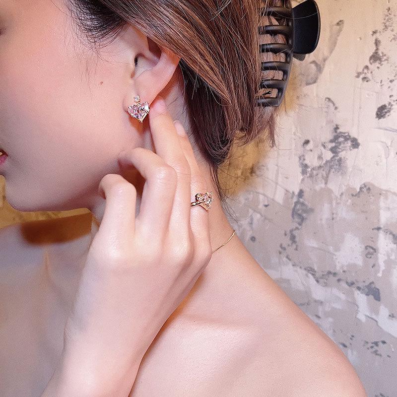 925 Silver Pink Heart Stud Earrings, Korean Style, Elegant and Shiny Design