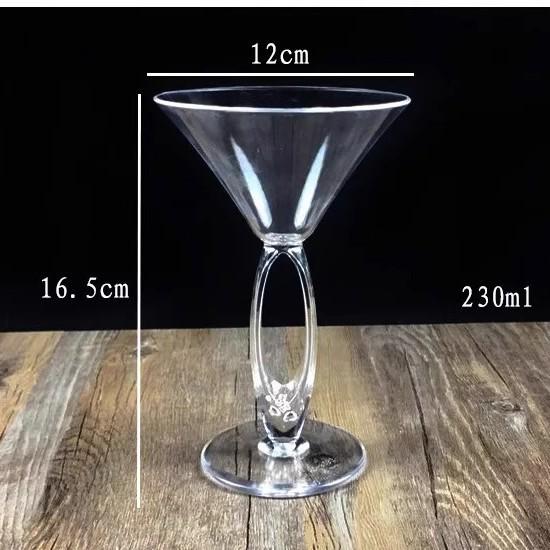 Transparente Acryl-Cocktailgläser - Martini, Margarita, Dreieckig, Hoher Stiel, Bar- & KTV-Stile