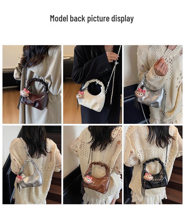 Women's Versatile Pleated Crossbody Handbag - Stylish Chain Shoulder Bag for a Chic Look.