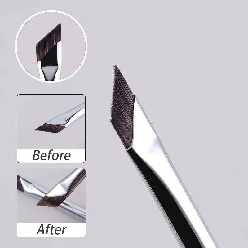 Der Upgrade Blade Eyeliner-Pinsel, ultradünn, fein abgewinkelt, flacher Augenbrauenpinsel, platziert präzise Details unter den Augen