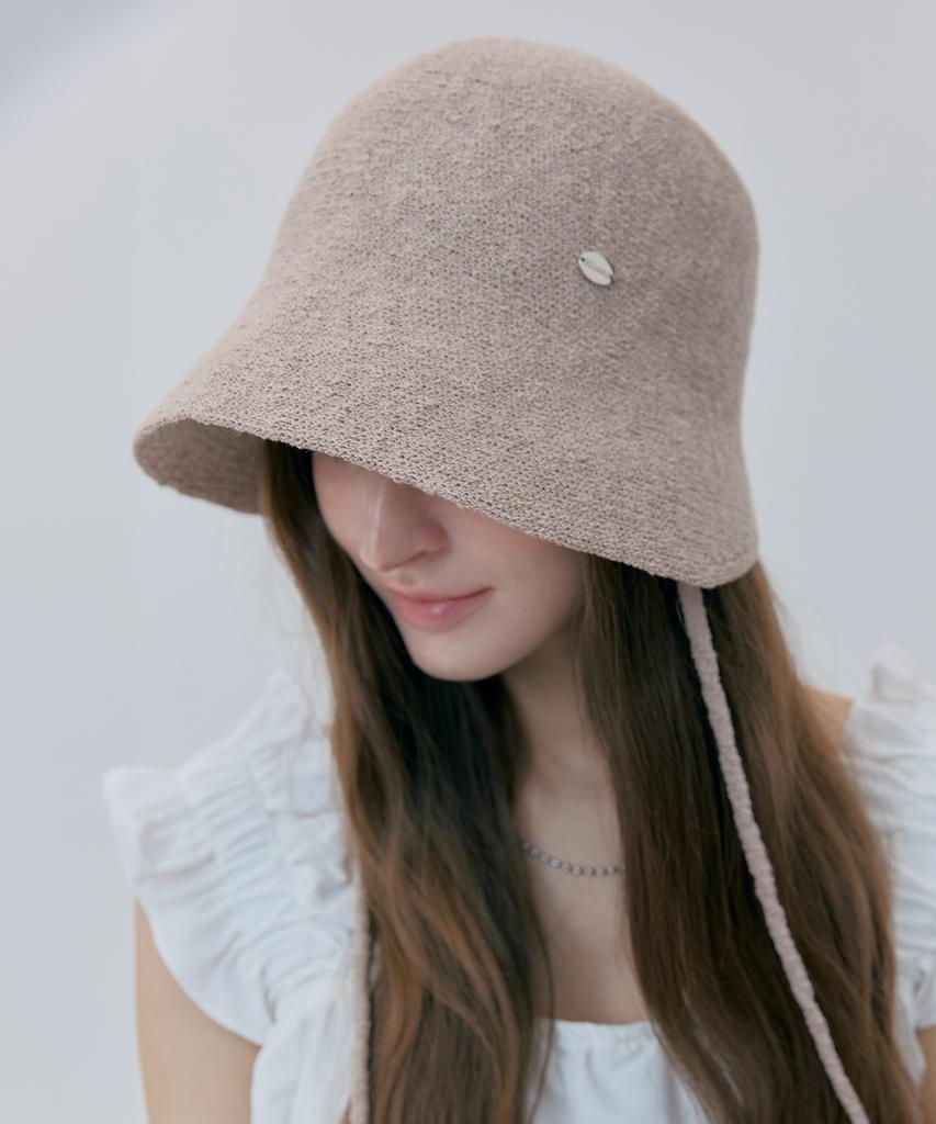 Mineti Curved Brim Studded Knit Bonnet Hat F 10626 Mt