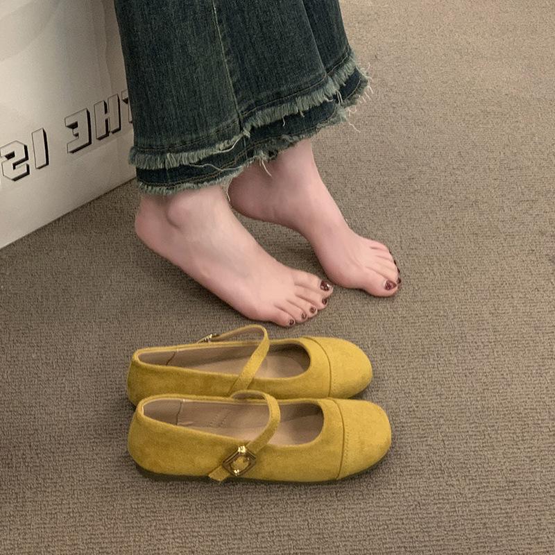 French shallow single shoes female 2025 spring and autumn new fairy with skirt Mary Jane women's shoes flat-soled soft-soled beanie shoes