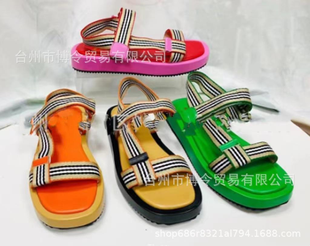 

Large size Velcro one-word buckle women s sandals 2025 summer new Roman black and white strip open-toed sandals 43 жовтий
