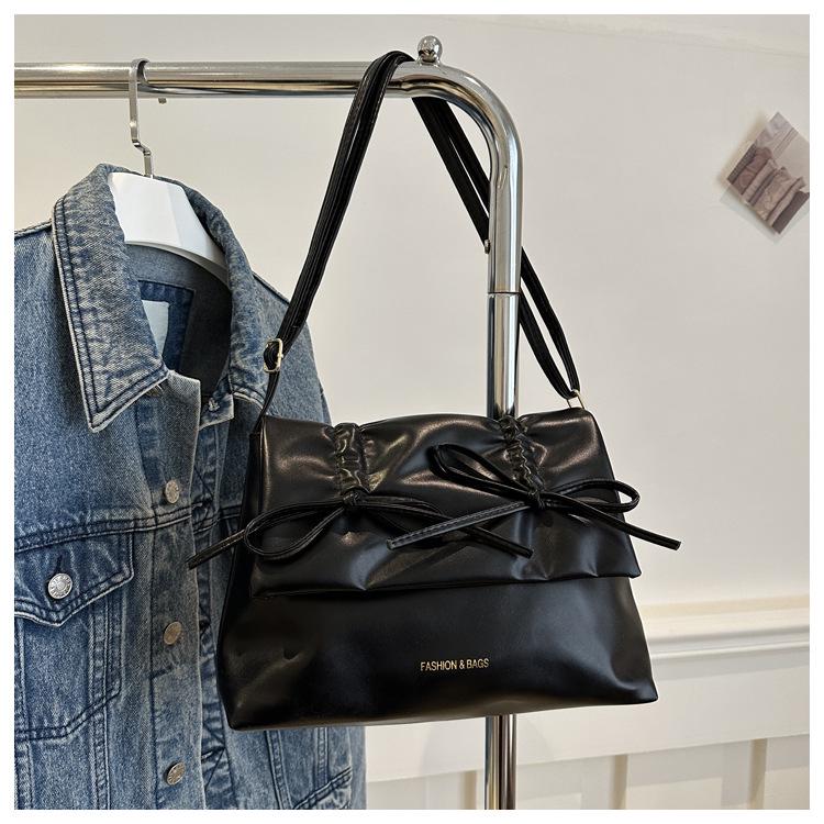 

2025 Минималистичный корейский тренд Плиссированная сумка-тоут через плечо Женская повседневная сумка чёрный