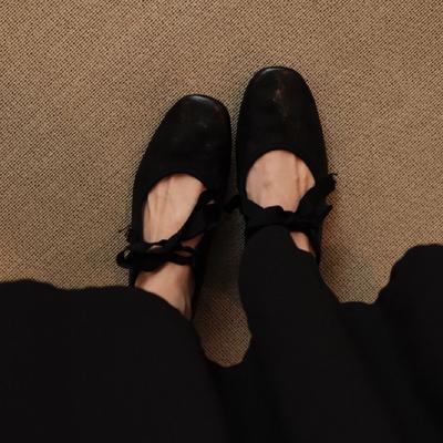 Version peau de mouton~ Ballerines plates rétro à bout rond et couleurs contrastées à lacets, chaussures simples à bouche légère française polyvalentes Mary Jane
