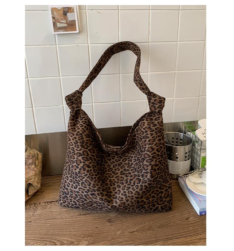 Leopard Print Bag Women's Large-capacity 2025 New Autumn and Winter Versatile Shoulder Bag Premium Texture Commuter Tote Bag