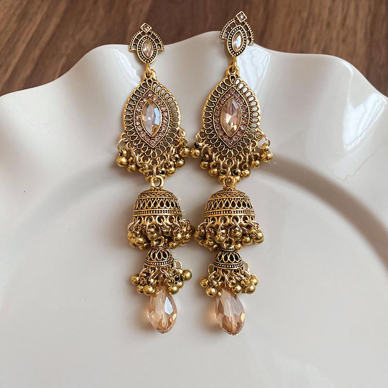 

Французские ретро серьги с жемчужной бахромой, преувеличенные нишевые серьги высокого класса, модные универсальные серьги с темпераментом