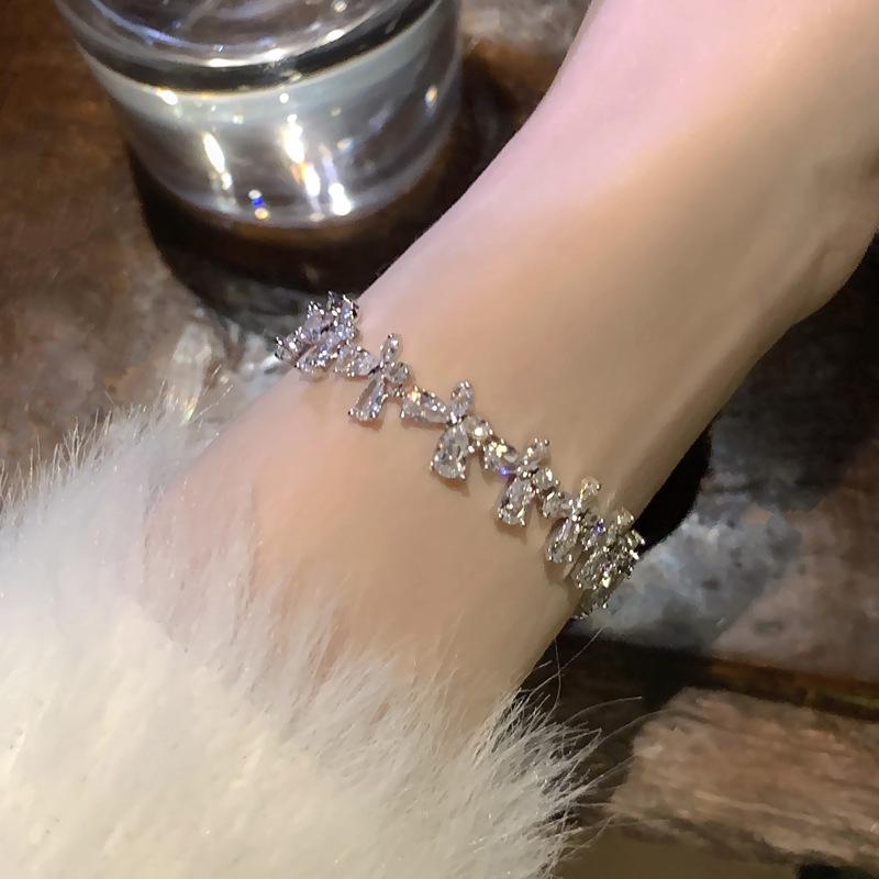 Zircon butterfly bracelet light luxury high sense fashion exquisite bracelet full of diamonds super flash versatile jewelry women