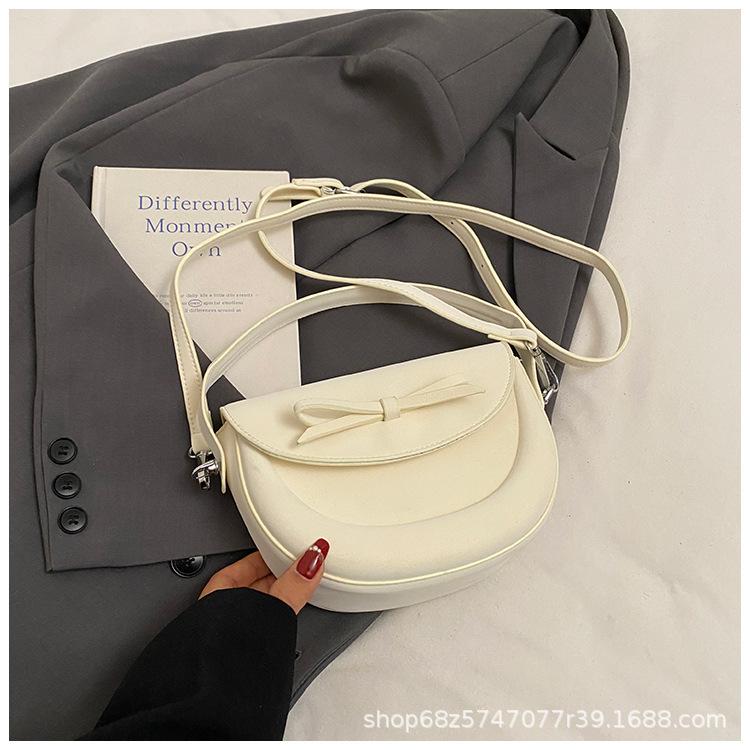 Korean Version Niche Design Fashionable Simple Bow Bag Women's 2025 Summer New High-end Messenger Small Square Bag