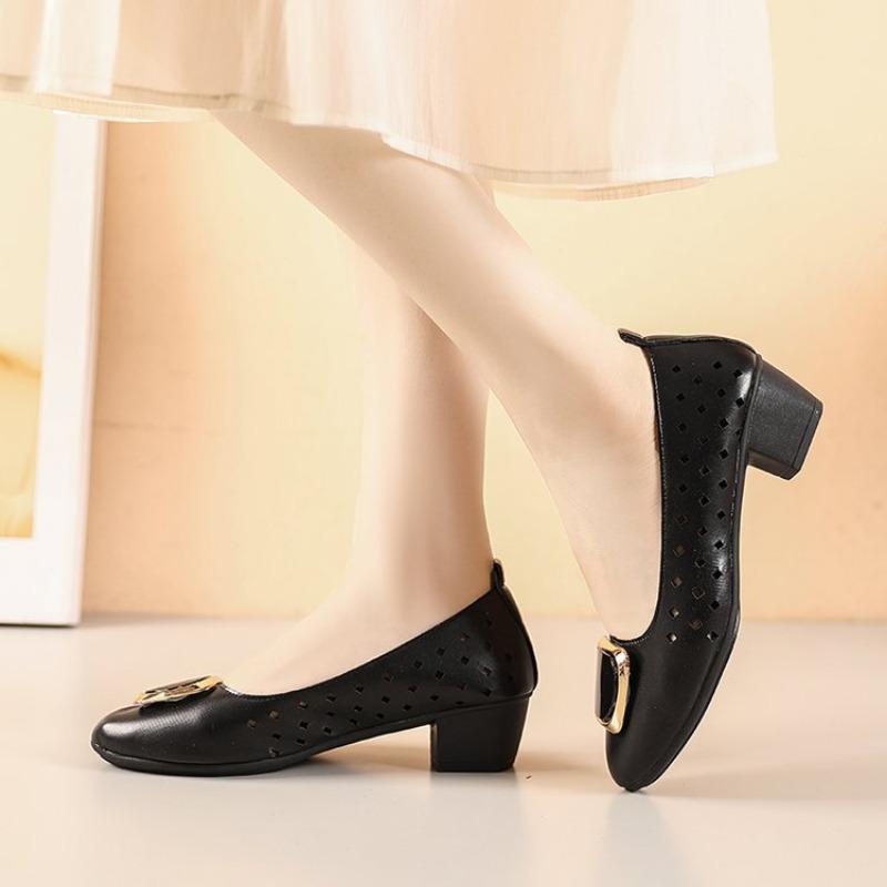 Spring and Autumn new thick heel shallow mouth single shoes pointed high heels women's fashion temperament commuting occupation work cool