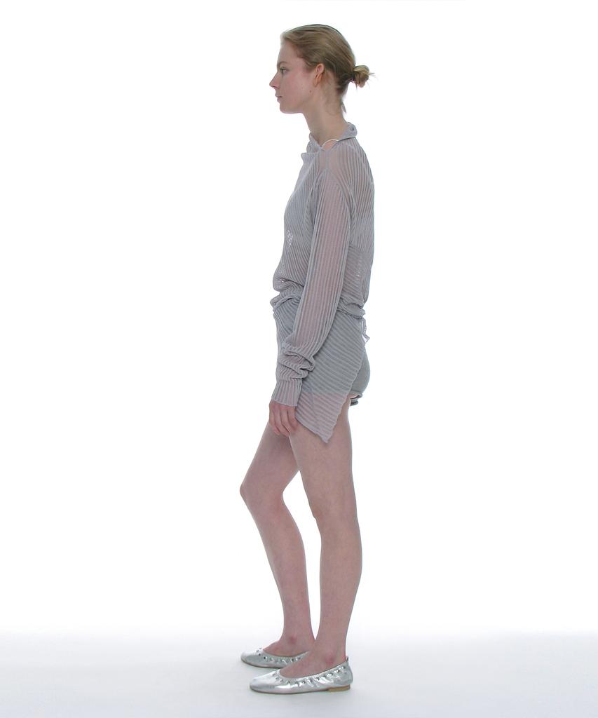 PARTIMENTO WOMEN Sheer Asymmetrical Knit Crew Neck_Light Gray