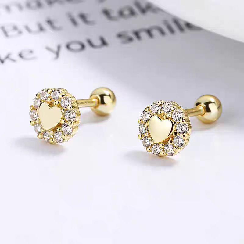 Heart Ribbed Stud Earrings for Women - Fashionable and Versatile Ear Cartilage Accessories