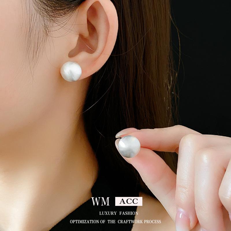 Medieval Vintage Silver Needle Earrings, Temperament Light Luxury Court Style Pearl Earrings Versatile High-end Retro Earrings