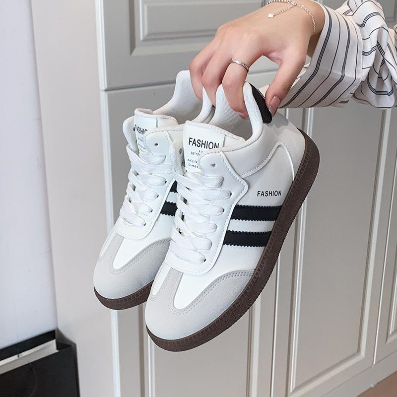 2025 autumn new ins Korean version of Chinese top little white shoes female students platform versatile casual sports board shoes HB11