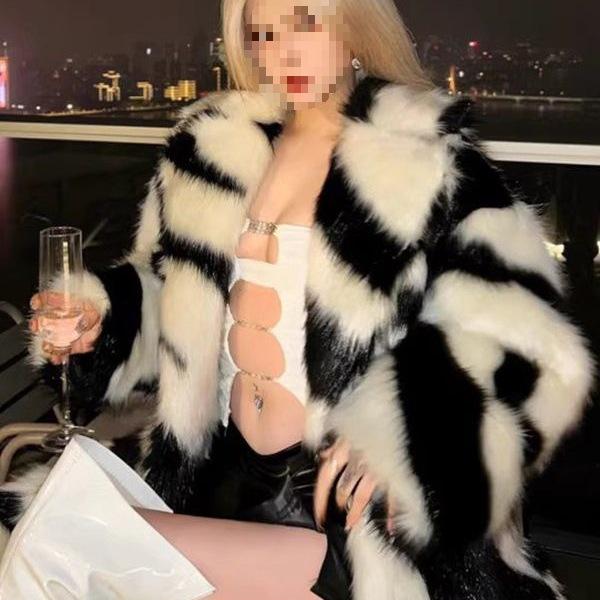 

Women s Zebra Print Faux Fur Mid-Length Coat M