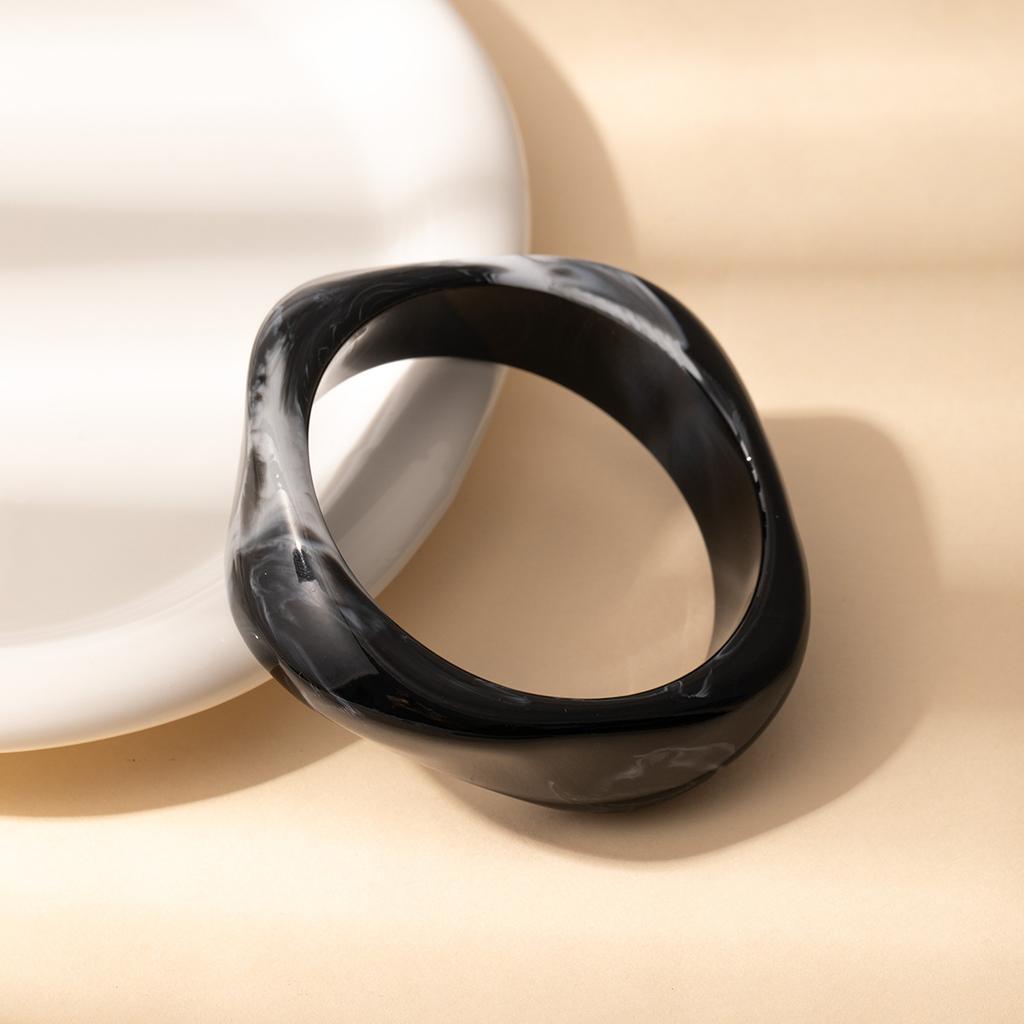 Retro Special-Shaped Wide Square Acrylic Multi-Color Bracelet Multi-Color Exaggerated Design Sense Niche Jewelry