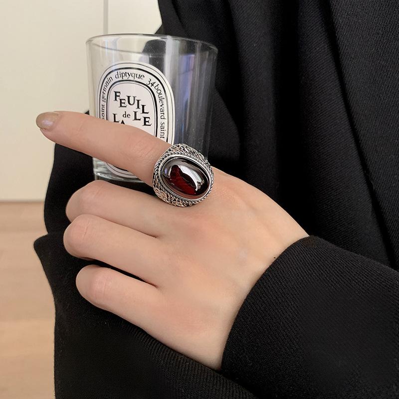 

Personality Retro Exaggeration Big Garnet Stone Thai Silver Female Wedding Ring Hand Jewellery Accessories Never Fade Gifts resizable