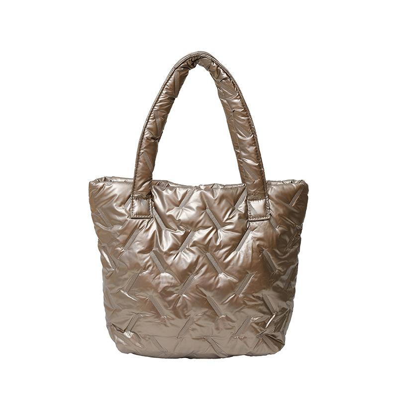 2025 autumn and winter down large-capacity new fashion shoulder bag design casual commuter tote bag handbag