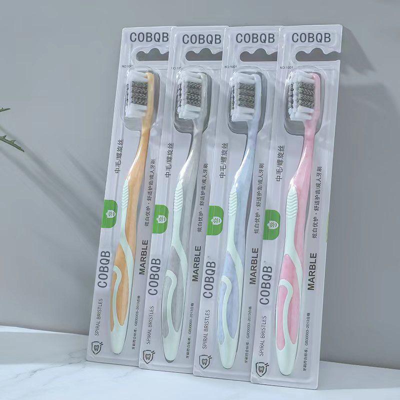 

1 шт. Взрослая зубная щетка средней жесткости Многофункциональная спиральная щетина Семейный комбинированный набор с зубной щеткой с широкой головкой