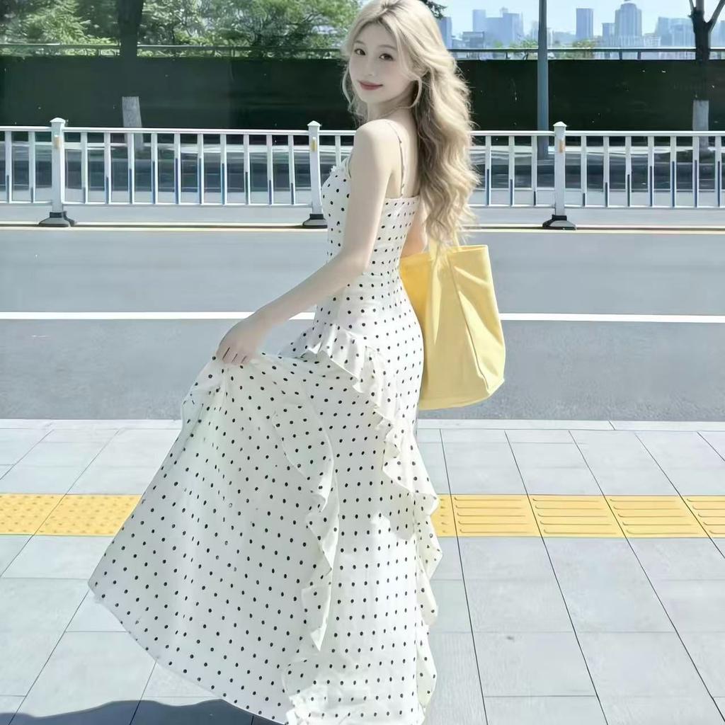 Design sense niche polka dot suspender dress women's spring and summer new French high waist ruffle edge fishtail skirt
